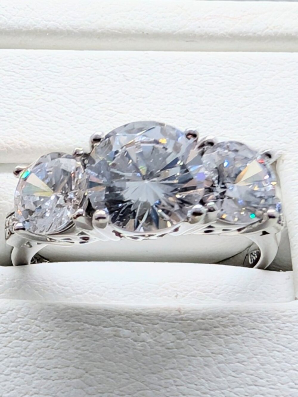 NEW Past Present Future Sterling silver CZ ring - Picture 11 of 16